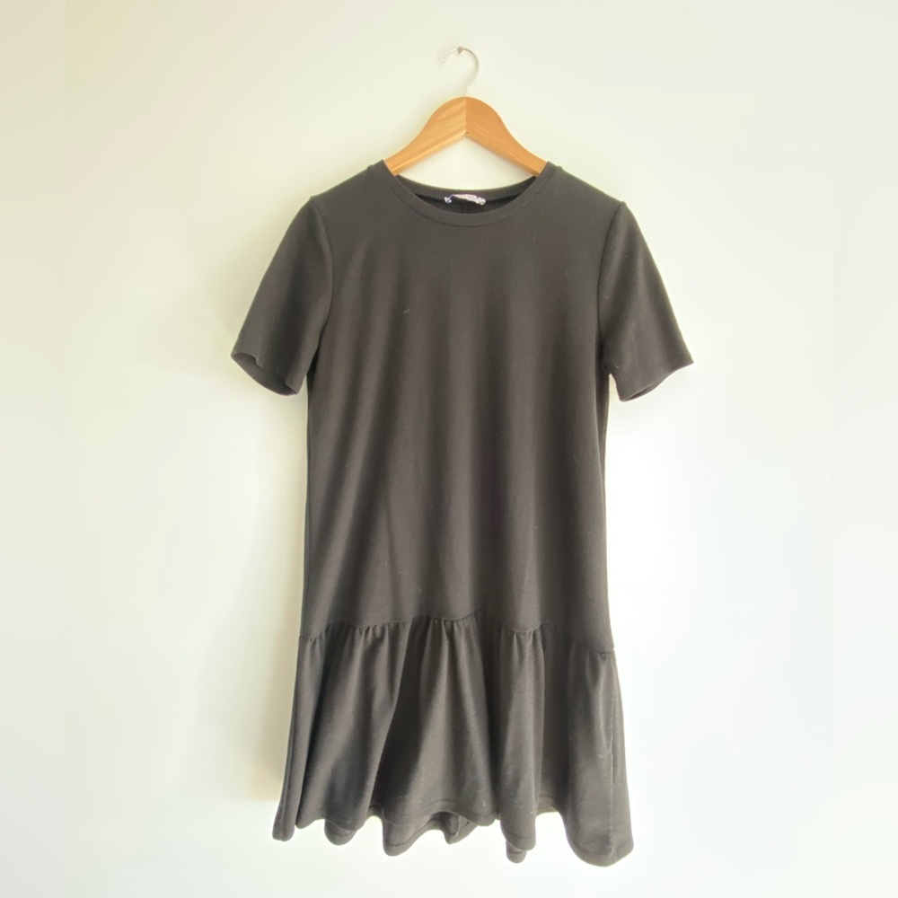 Zara Trafaluc Casual Black Drop-waist dress